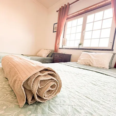 In Guest - For A Couple Or 2 People Travelling Together Carvoeira